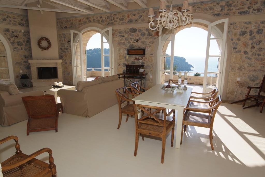Katikies Manis Apartment การ์ดามมีลี ภายนอก รูปภาพ